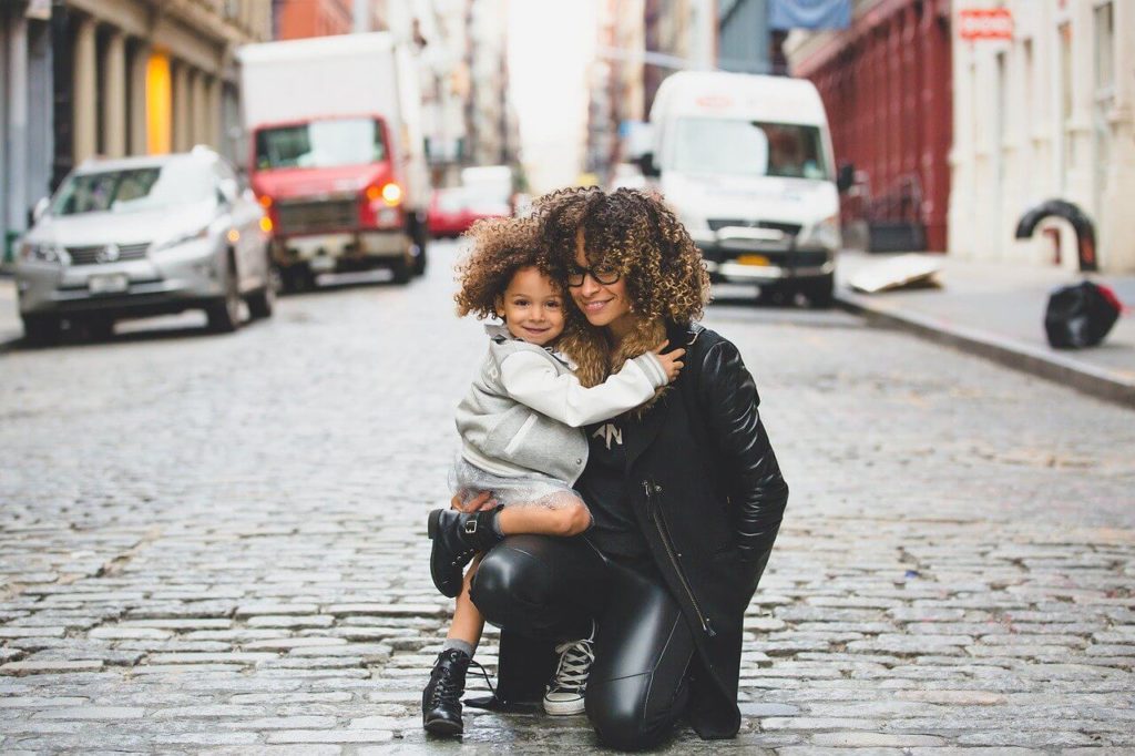 mom and daughter